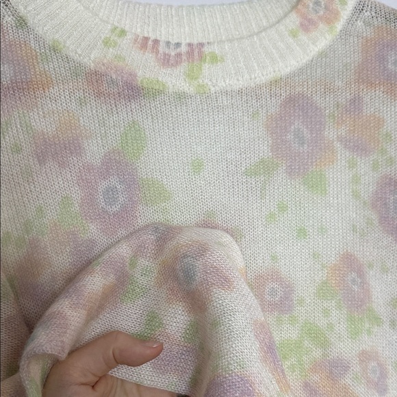 Brand New Cozy Mohair and Wool Blend Sweater - Picture 3 of 5